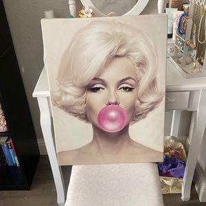 Marylin Monroe Bubble Gum Portrait Wall Art!